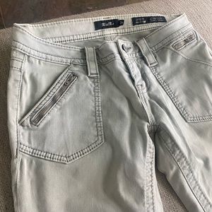 Miss me capri pants with zipper size 26